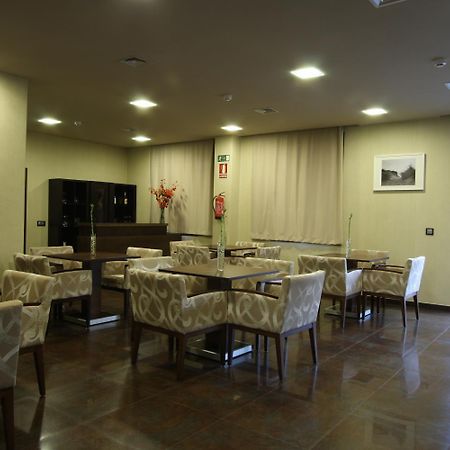 Dinastia Hotell Getafe Eksteriør bilde