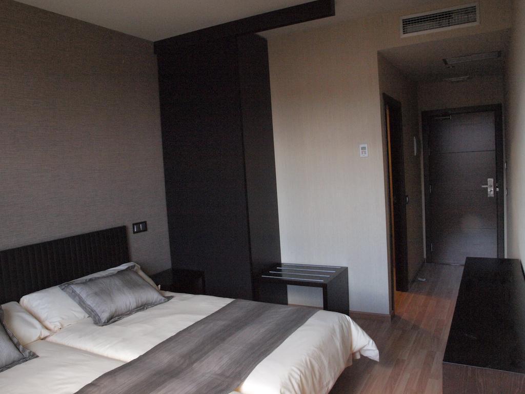 Dinastia Hotell Getafe Eksteriør bilde