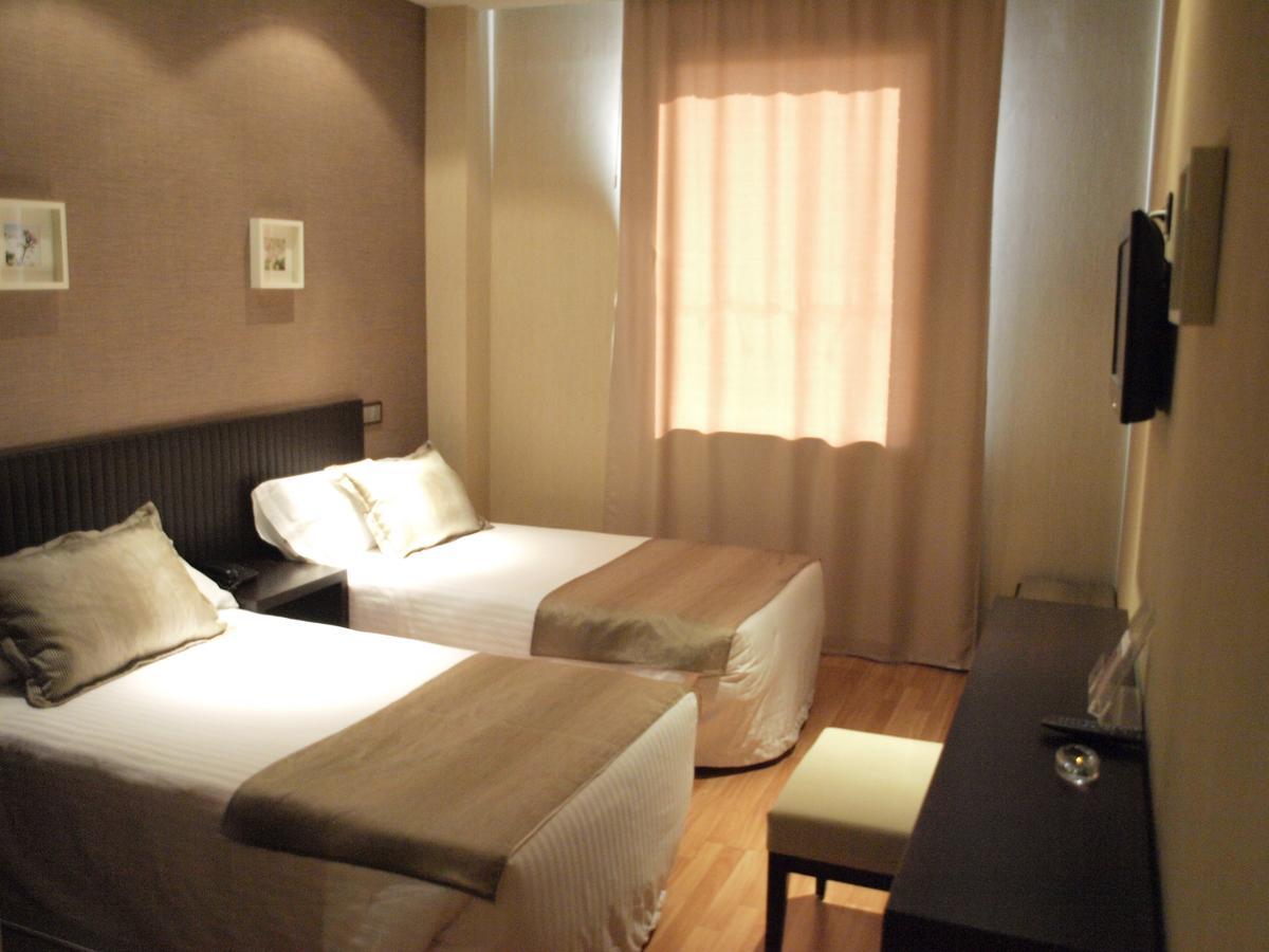 Dinastia Hotell Getafe Eksteriør bilde