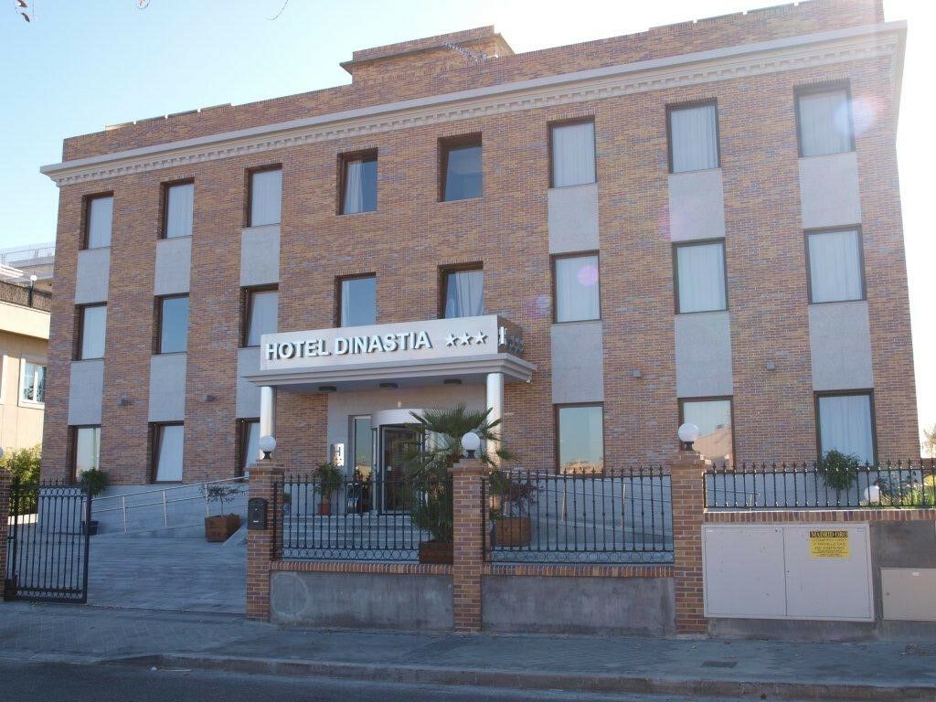 Dinastia Hotell Getafe Eksteriør bilde