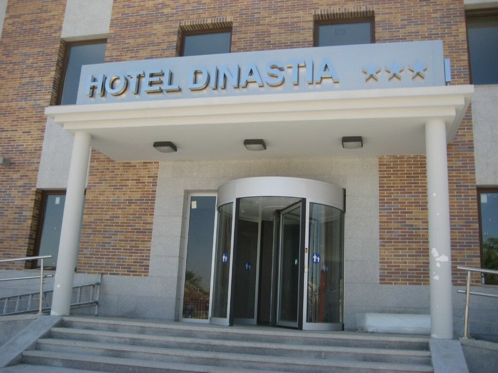 Dinastia Hotell Getafe Eksteriør bilde
